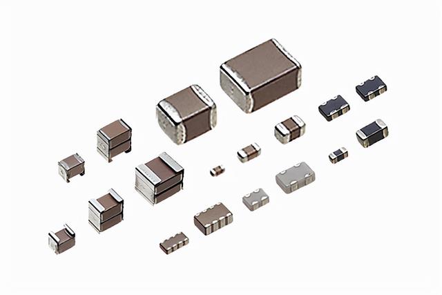 太誘貼片電容在5G通信設(shè)備中的應用